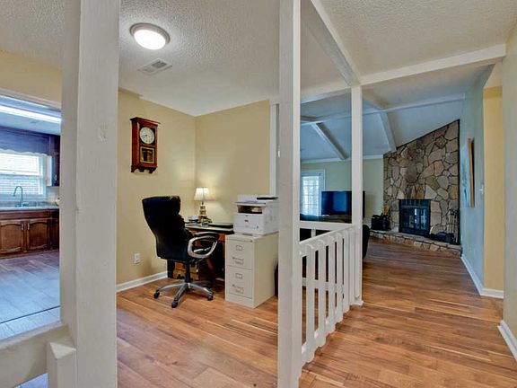 4th image of 1117 Kerr Dr SE