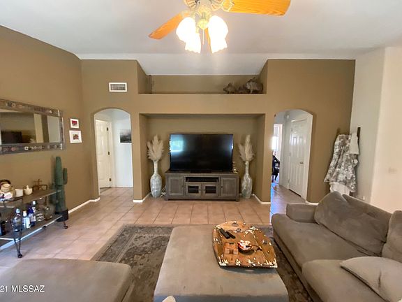 4th image of 8913 N Majestic Mountain Dr
