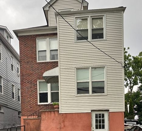 3rd image of 100 Hancox Ave