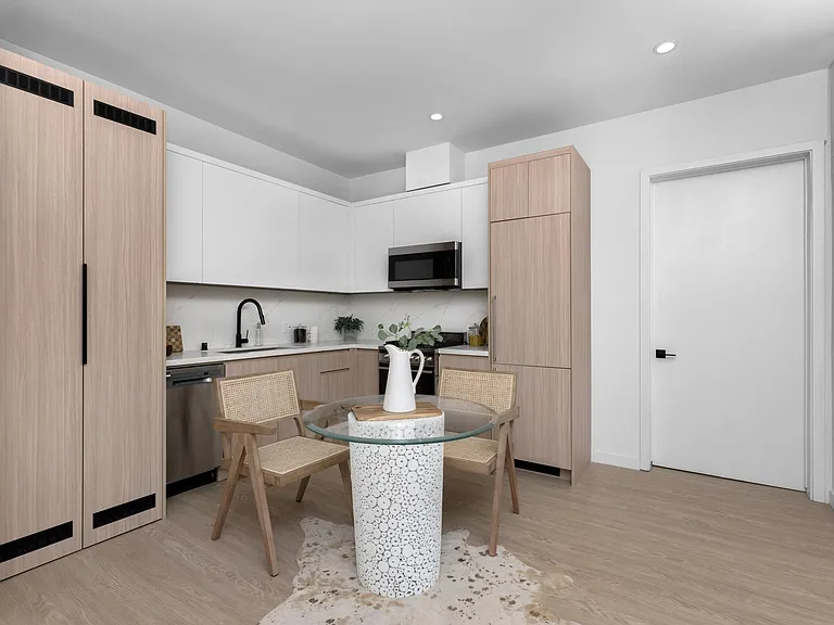 11055 Fruitland Dr #201 — Photo 13