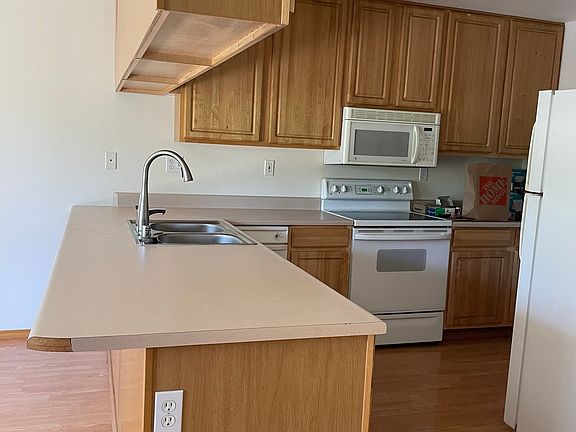 2nd image of 1501 Estate Pl