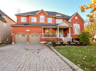 38 Camelot Sq, Barrie, ON L4M 0C3