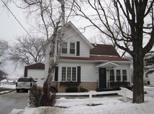 125 Center St, La Valle, WI 53941