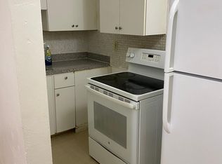 2253 NE 172nd St APT 4, North Miami Beach, FL 33160