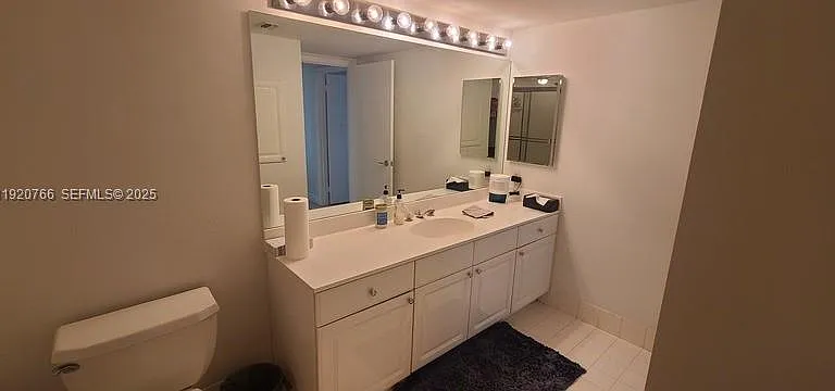3600 Yacht Club Dr #1204 — Photo 33