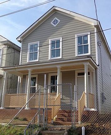 2nd image of 1725 Bainbridge St