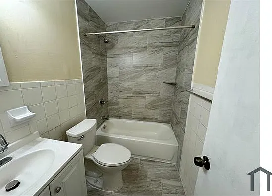 3817 SW 13th Ct #3 — Photo 6