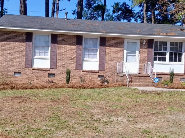 3821 Woodbury Dr, Columbia, SC 29209