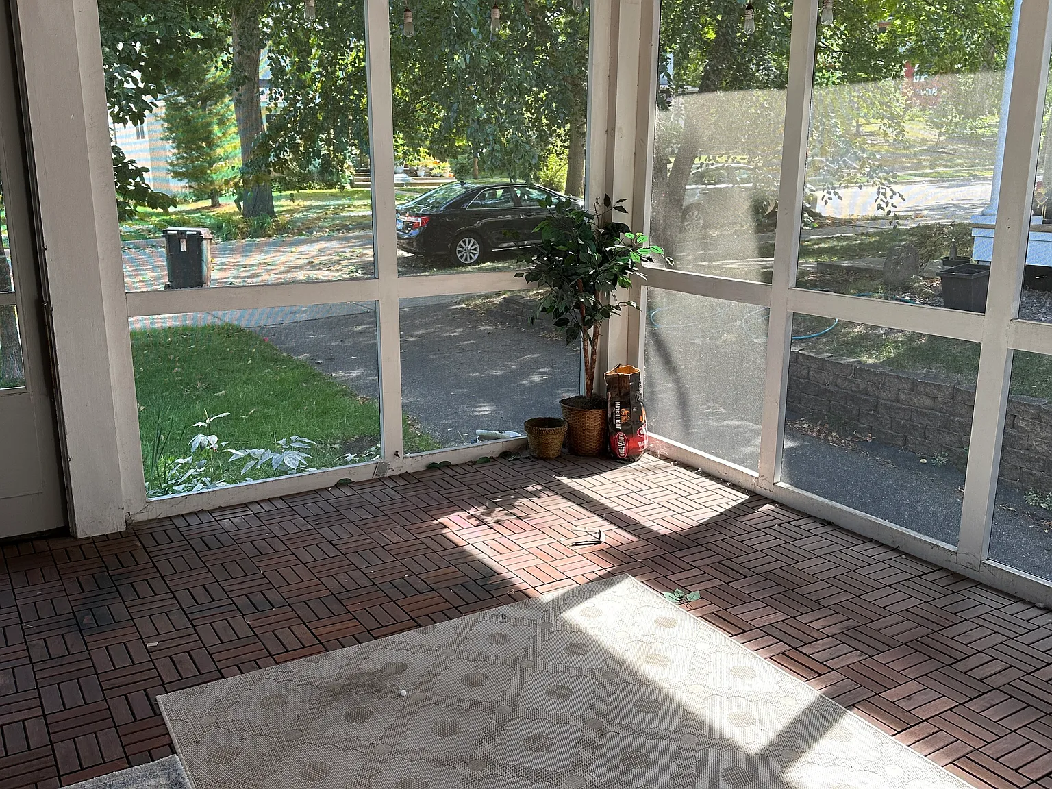 4 bed, 2085 sqft, $3,975 — Photo 2
