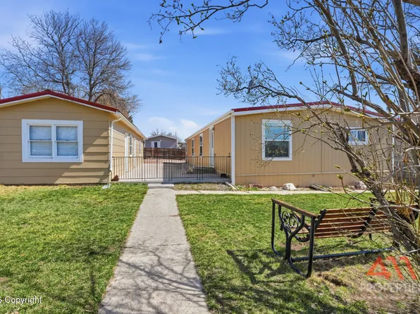 906 N Fir Ave, Gillette, WY 82716