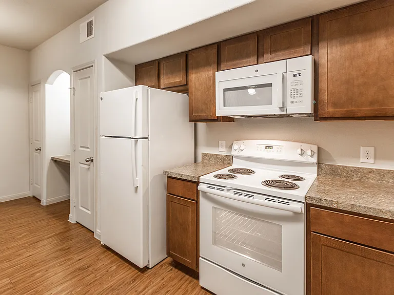 Freedom Hills Ranch Apartments — Photo 73