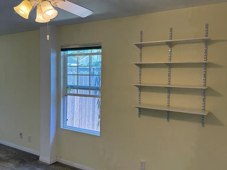 891 Rosewood Ave — Photo 26