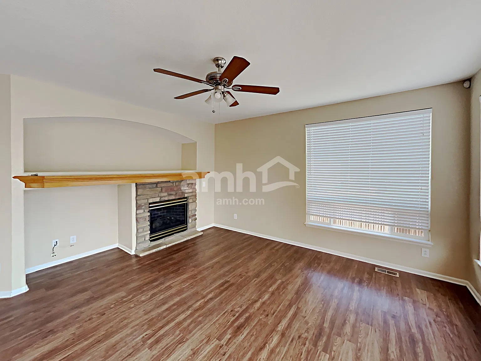 6 bed, 3.5 bath, 3850 sqft, $4,120 — Photo 4