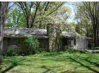 1106 Oak Ridge Dr, South Bend, IN 46617