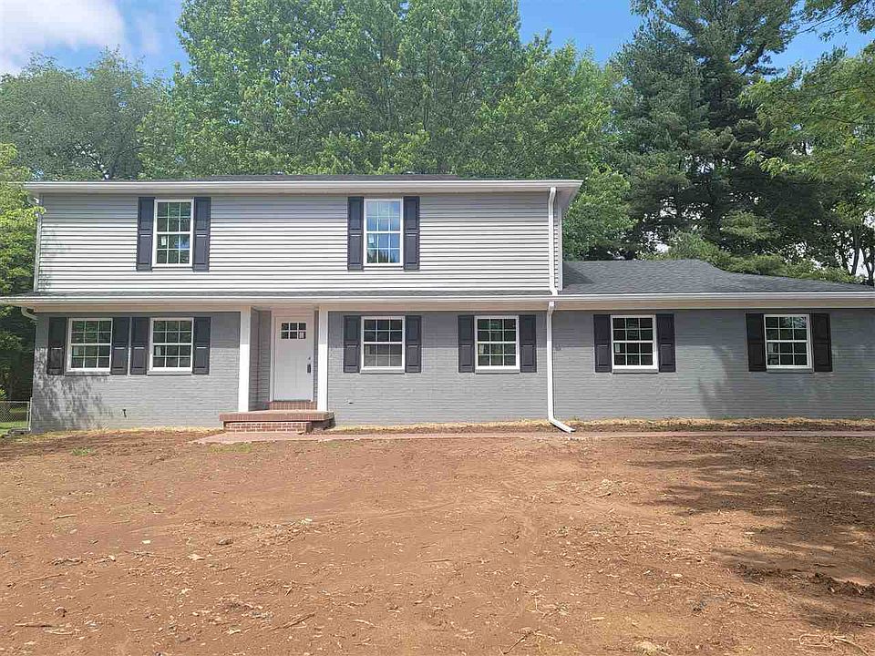1st image of 825 Ironwood Dr