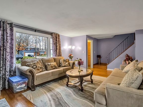 3rd image of 79 Cottonwood Dr