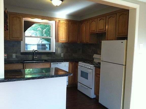 2nd image of 24660 Gardner St