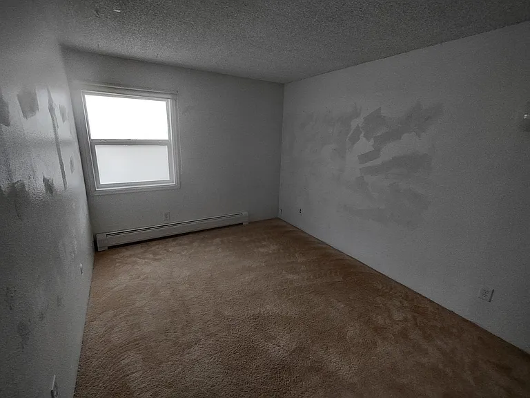1300 Golden Cir #1-210 — Photo 2