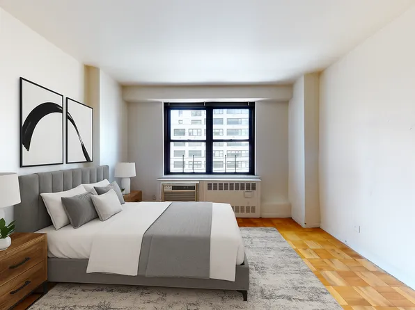 399 East 72nd Street image 2 of 10