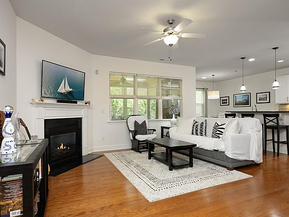 5th image of 226 Langford Valley Way