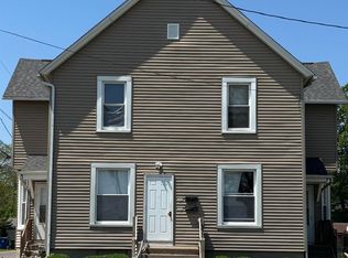118 N Pine St, Davenport, IA 52802