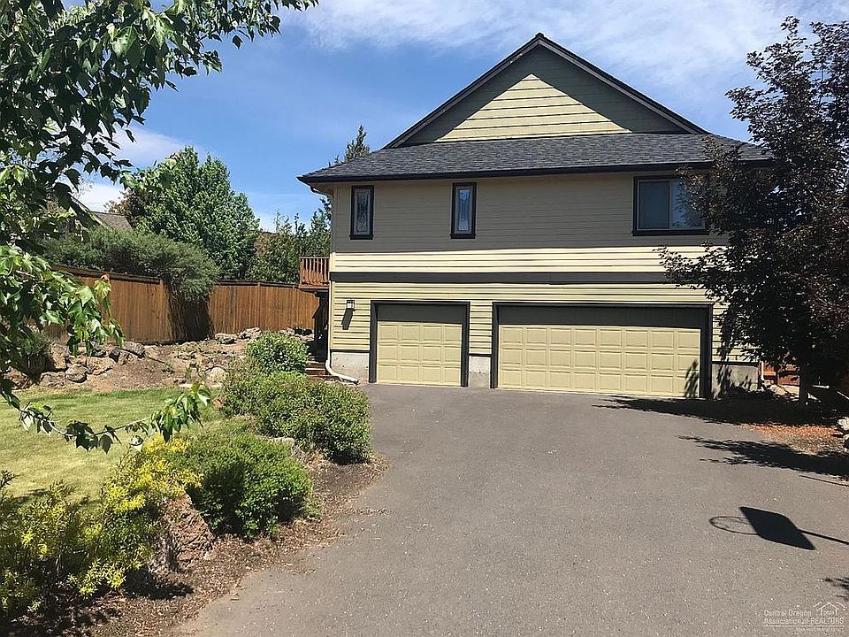 2nd image of 20759 Barton Crossing Way