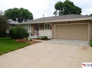 7009 S 53rd St, Omaha, NE 68157