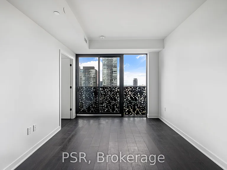 55 Charles St E #3101 — Photo 4