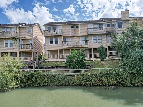 3rd image of 4401 River Valley Dr APT 1204