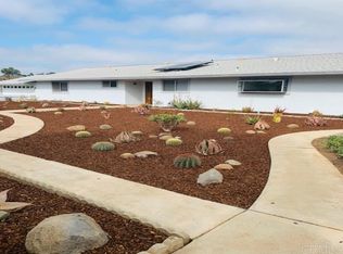 3485 Fairview Ln, Vista, CA 92084