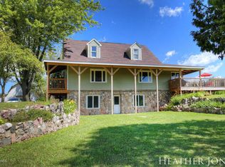 3532 W Fleck Rd, Six Lakes, MI 48886