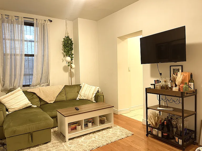 1716 2nd Ave #2D — Photo 2