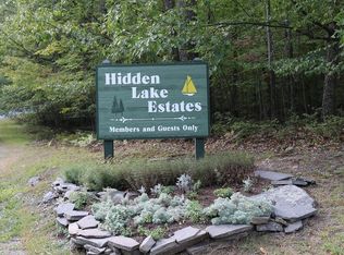 1353 Dewberry Dr, Hawley, PA 18428