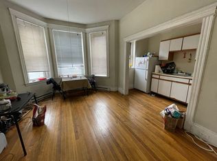 881 Huntington Ave #4E, Boston, MA 02115