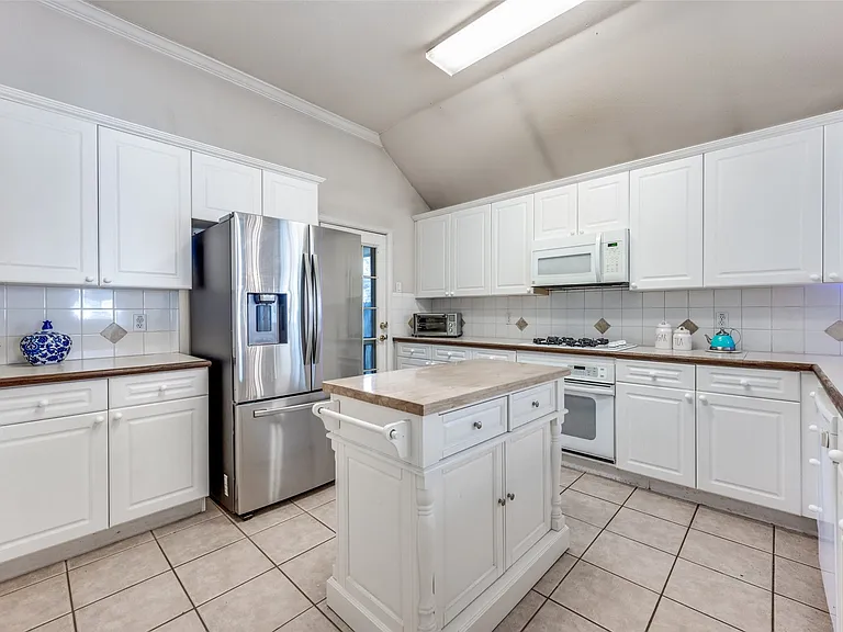402 Horse Shoe Dr — Photo 10
