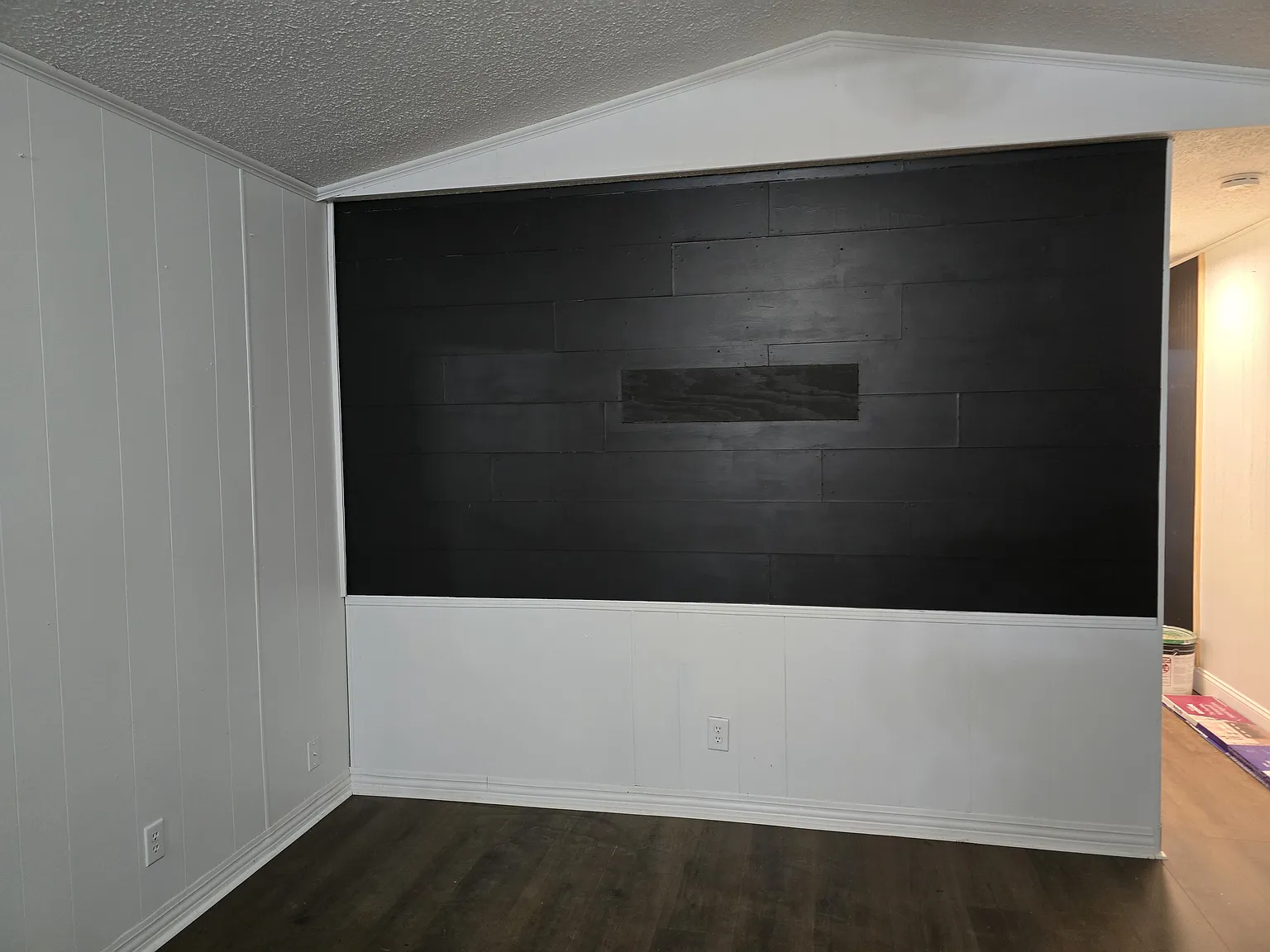 3 bed, 1100 sqft, $850 — Photo 2