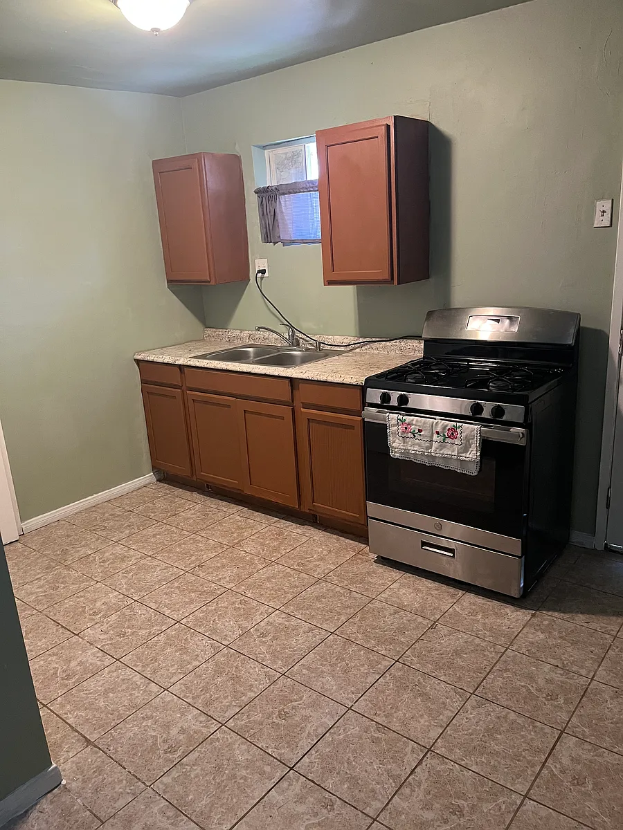 Building Photo - 12485 Adams St #1