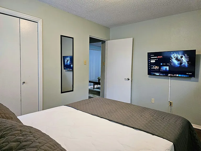 1 Coolwood Dr #14 — Photo 6