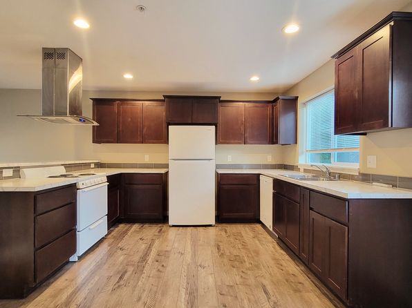 2311 NE 138th Ave #15