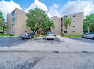 9430 Tangerine Pl APT 301, Davie, FL 33324