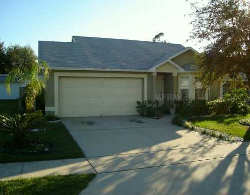 1st image of 121 Kelly Cir