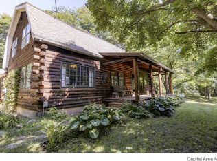 1447 S Spring Creek Rd, Pleasant Plains, IL 62677