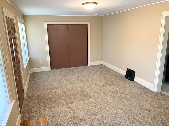 3rd image of 2430 1st Ave