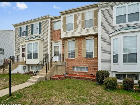 17369 Kildare Ln, Dumfries, VA 22026