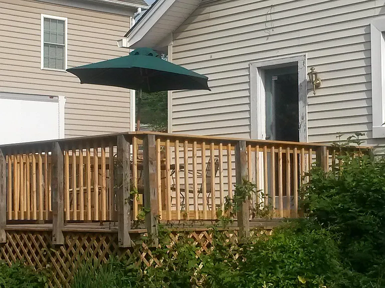 Deck.