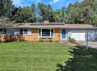 2330 Shawnee Trl, Okemos, MI 48864