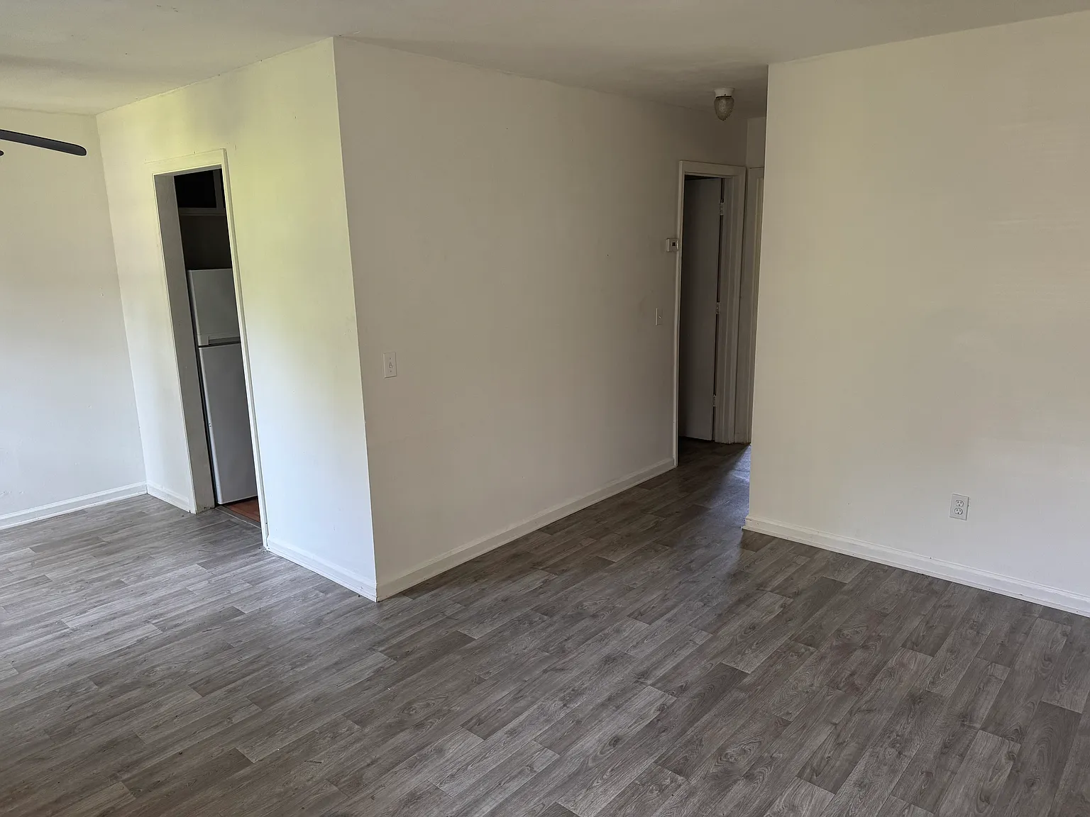 1 bed, 950 sqft, $1,000 — Photo 3