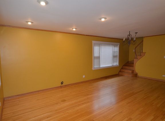 2nd image of 3117 N 77th Ave