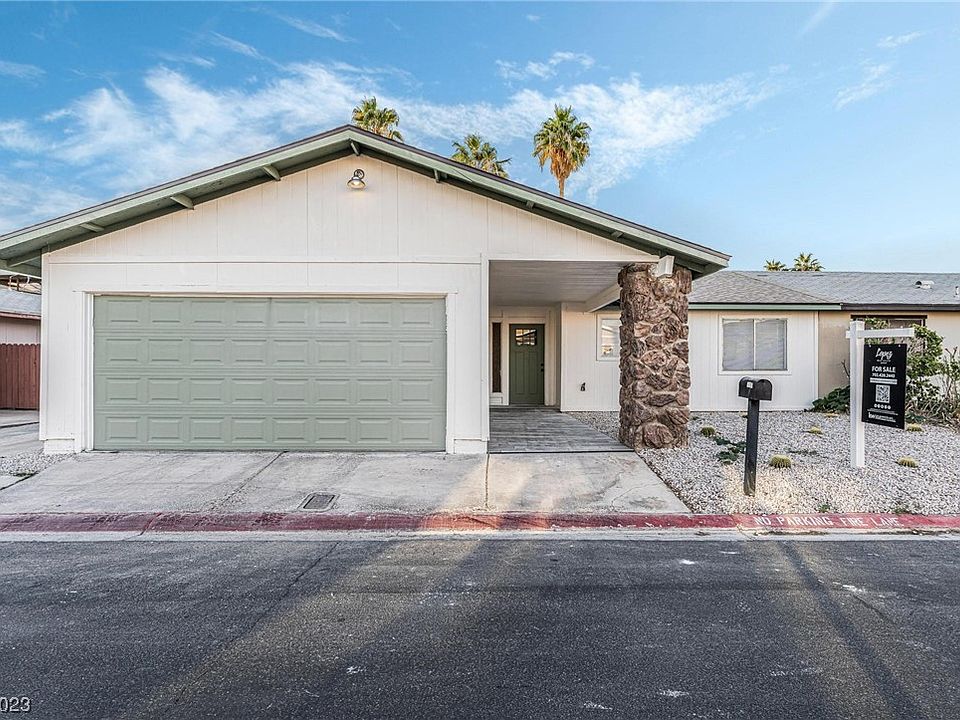 1st image of 4733 Tierra Verde St