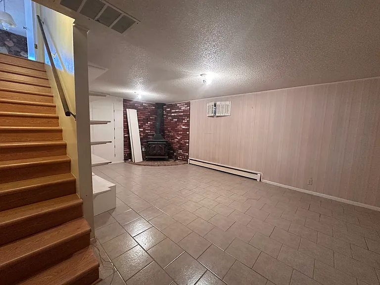 963 Tracy St — Photo 6